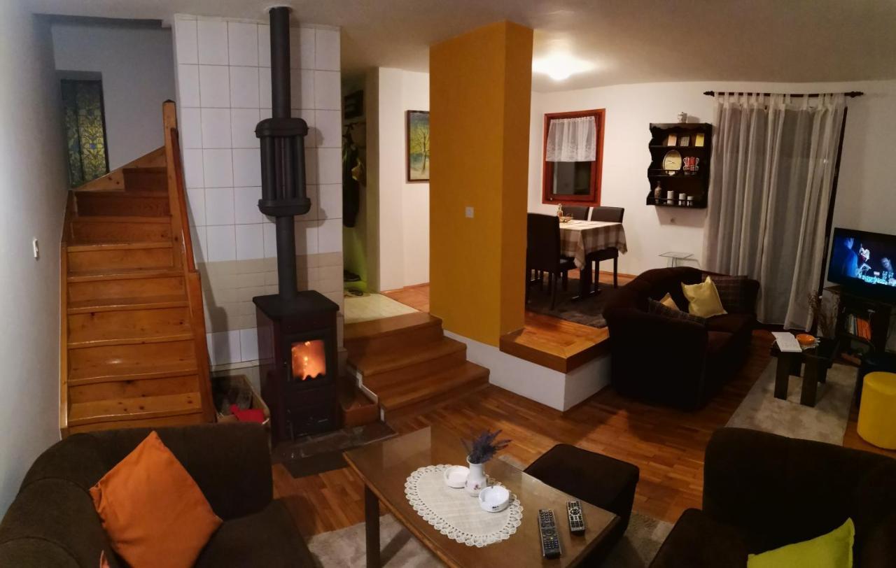 Srdica Kuca Villa Trnava  Kültér fotó