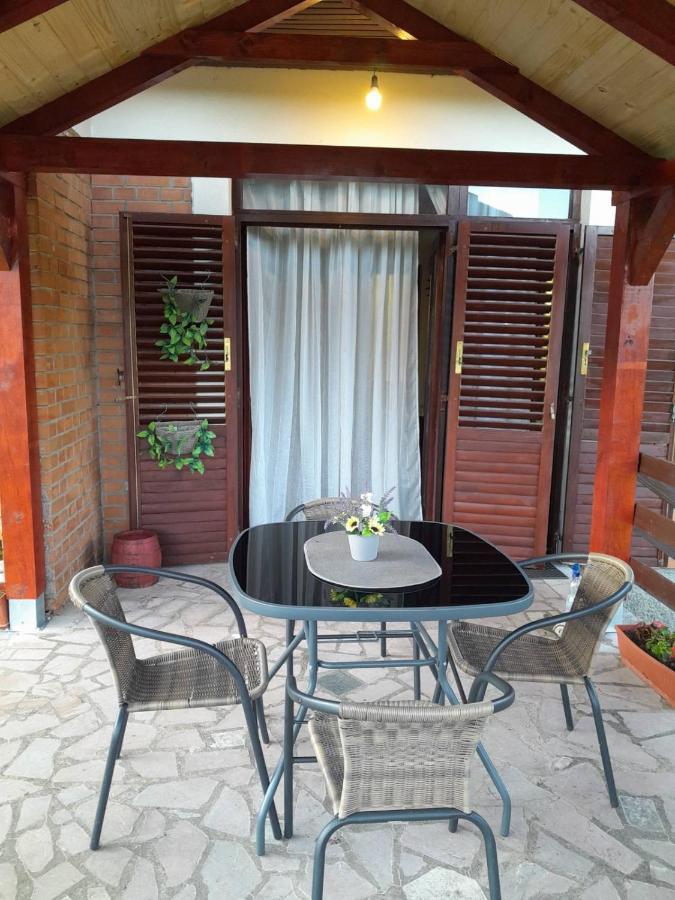 Srdica Kuca Villa Trnava  Kültér fotó
